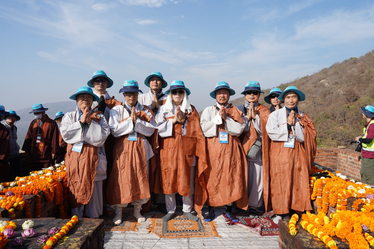 [인도순례] 20230225_순례 및 영축산 (11)
